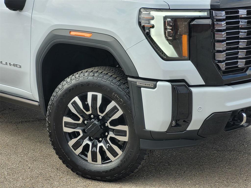 new 2026 GMC Sierra 3500 car, priced at $97,136