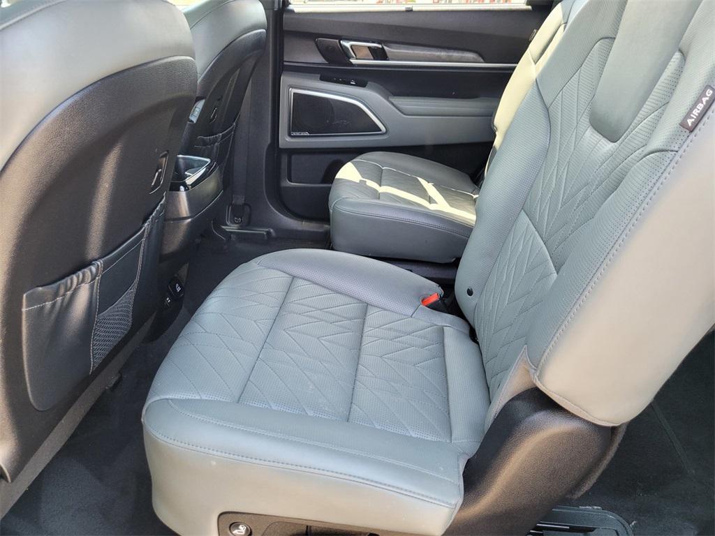 used 2023 Kia Telluride car, priced at $40,200