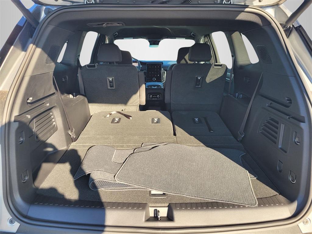 new 2026 GMC Acadia car, priced at $48,931