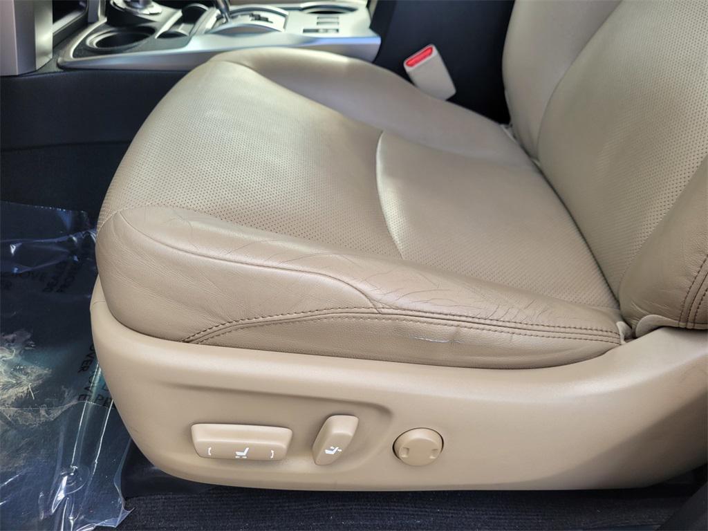 used 2016 Toyota 4Runner car, priced at $27,352