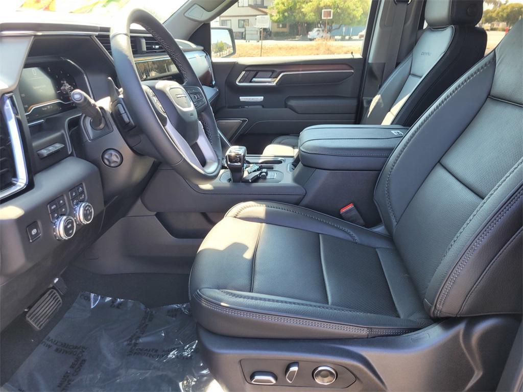 new 2025 GMC Sierra 1500 car, priced at $65,106