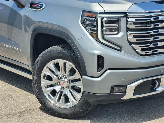 new 2025 GMC Sierra 1500 car, priced at $70,496