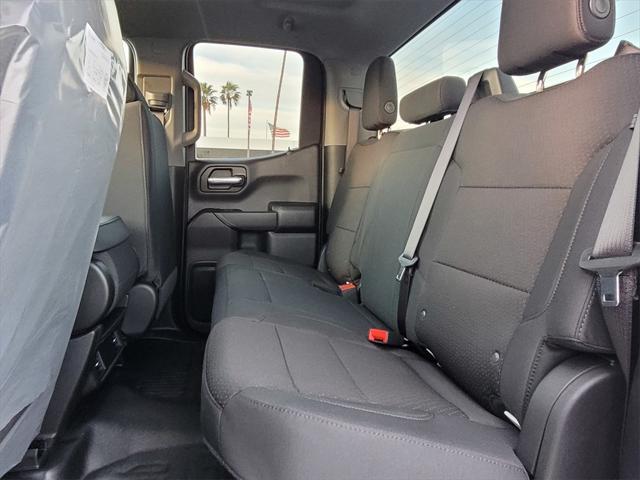 new 2025 GMC Sierra 1500 car, priced at $38,621