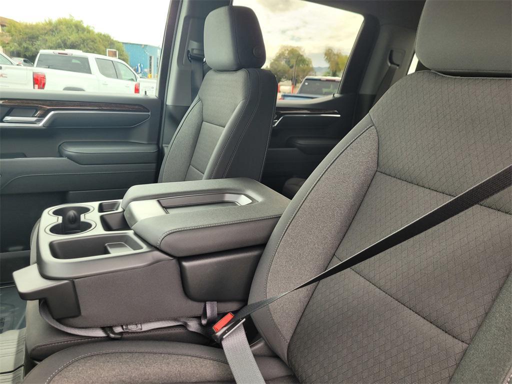 new 2026 GMC Sierra 1500 car, priced at $44,401