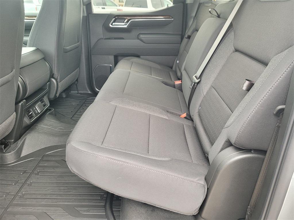 new 2026 GMC Sierra 1500 car, priced at $44,401