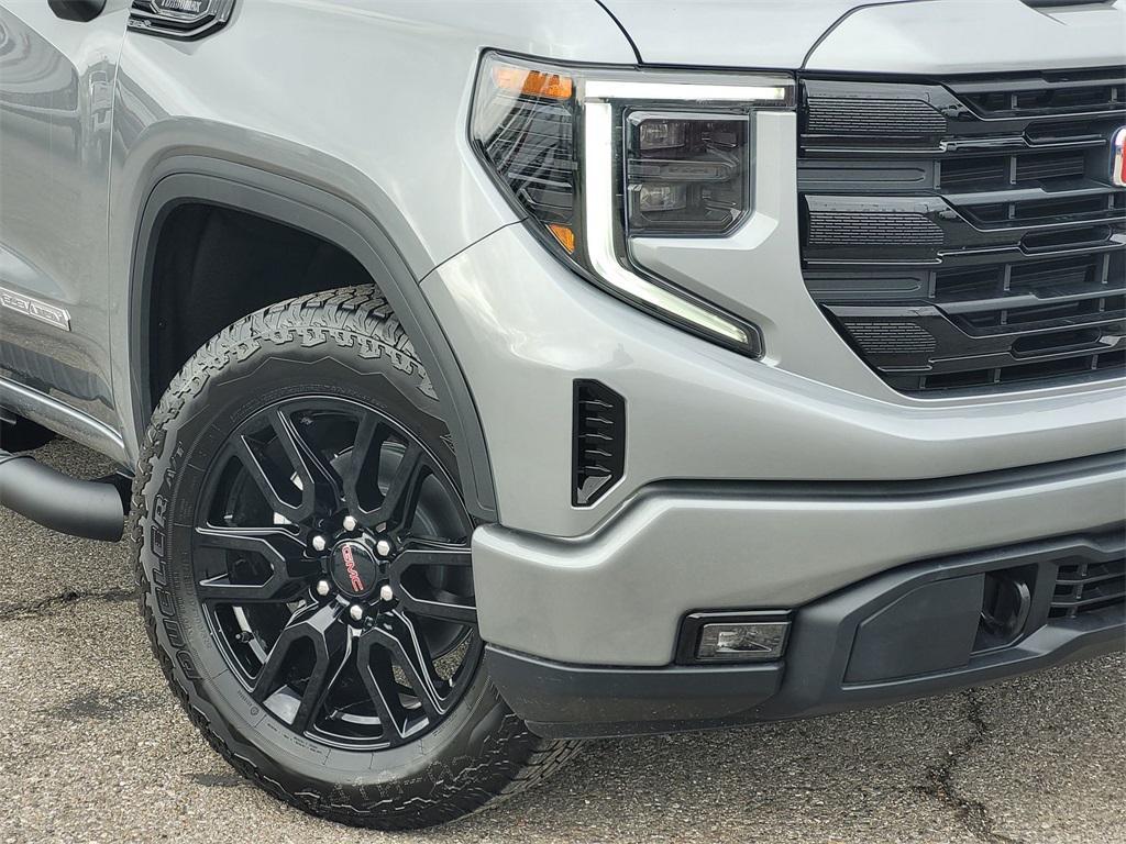 new 2026 GMC Sierra 1500 car, priced at $44,401