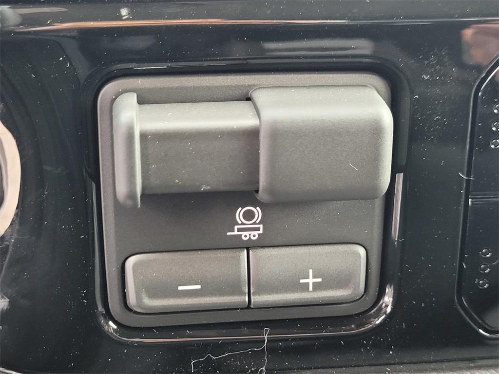 new 2026 GMC Sierra 1500 car, priced at $44,401