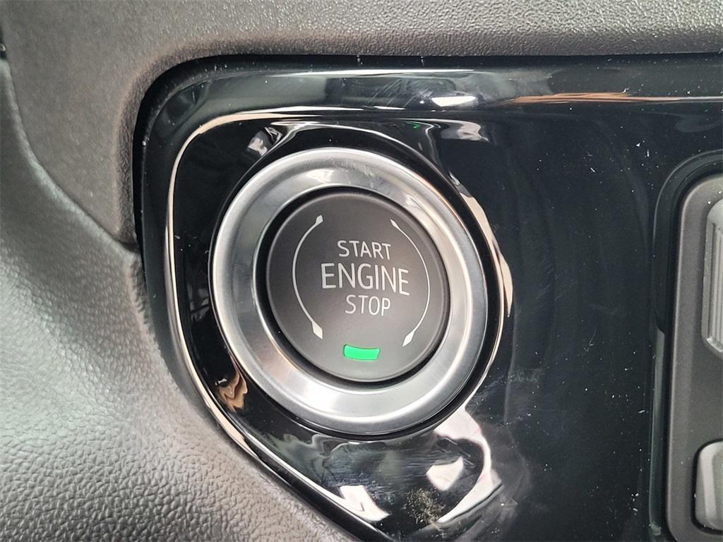 new 2026 GMC Sierra 1500 car, priced at $44,401