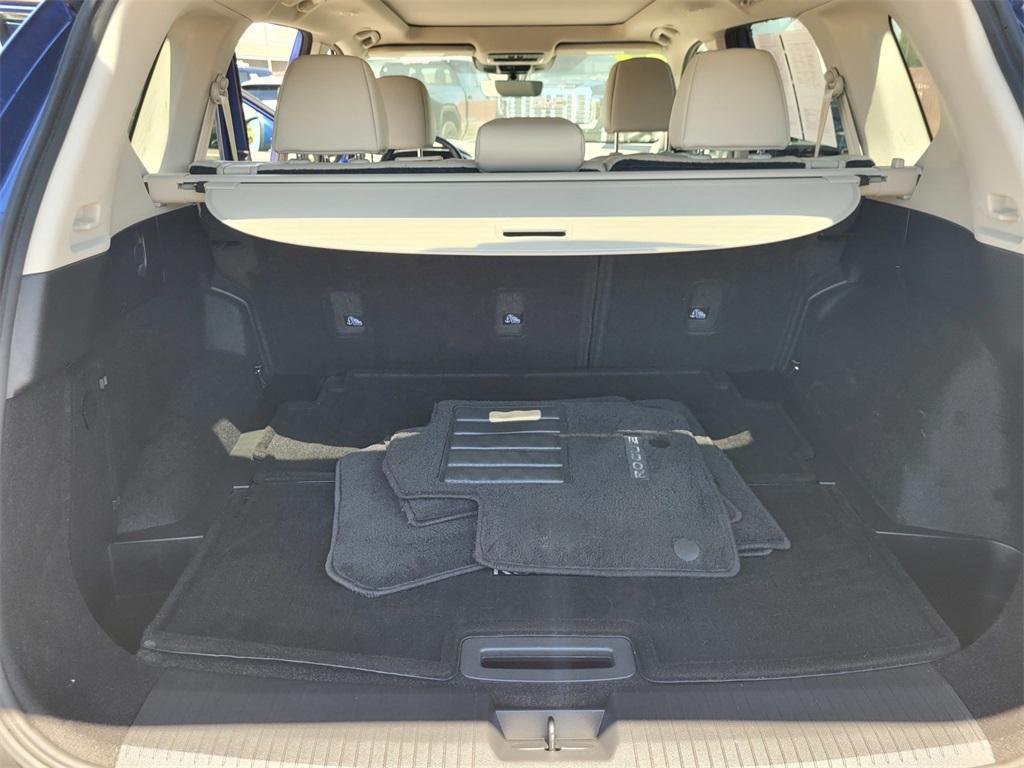 used 2022 Nissan Rogue car, priced at $22,965