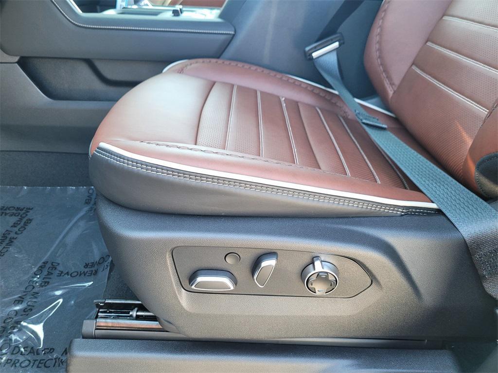 new 2025 GMC Sierra 3500 car, priced at $95,136