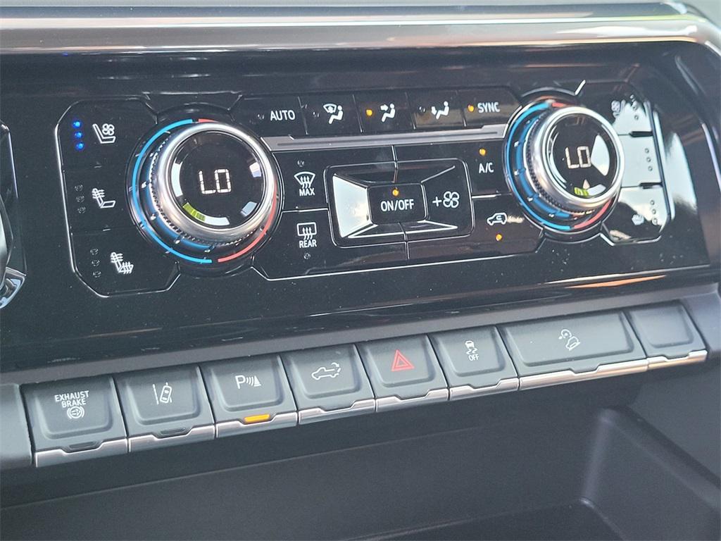 new 2025 GMC Sierra 3500 car, priced at $95,136