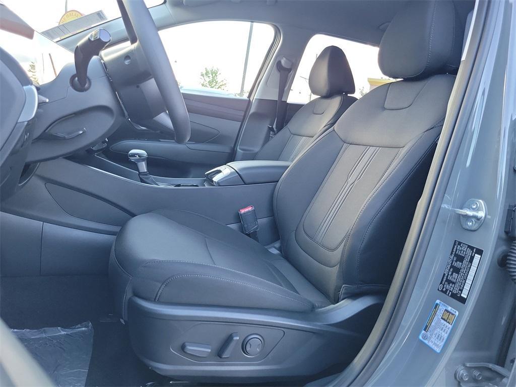 new 2025 Hyundai Tucson car, priced at $33,427