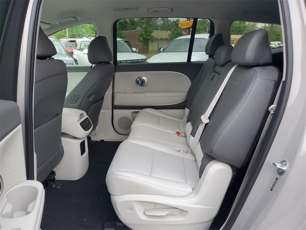 new 2026 Hyundai IONIQ 9 car, priced at $68,772