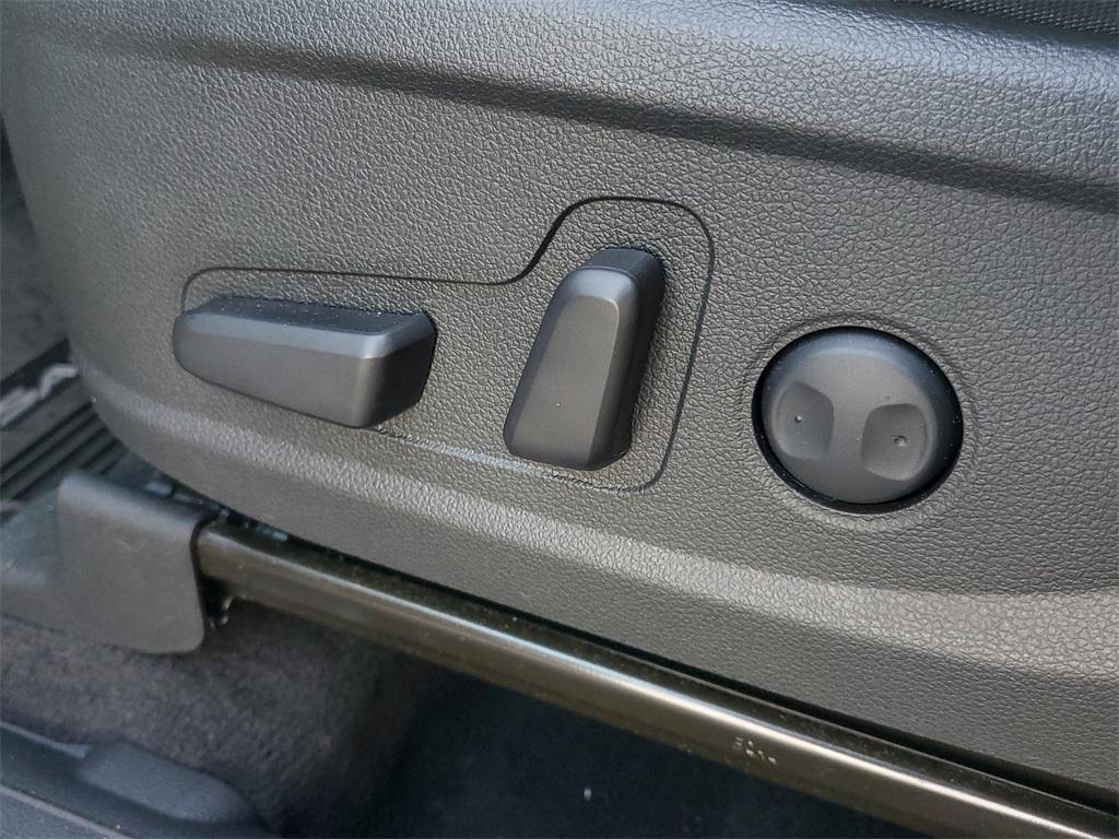 used 2022 Hyundai Santa Fe car, priced at $29,995