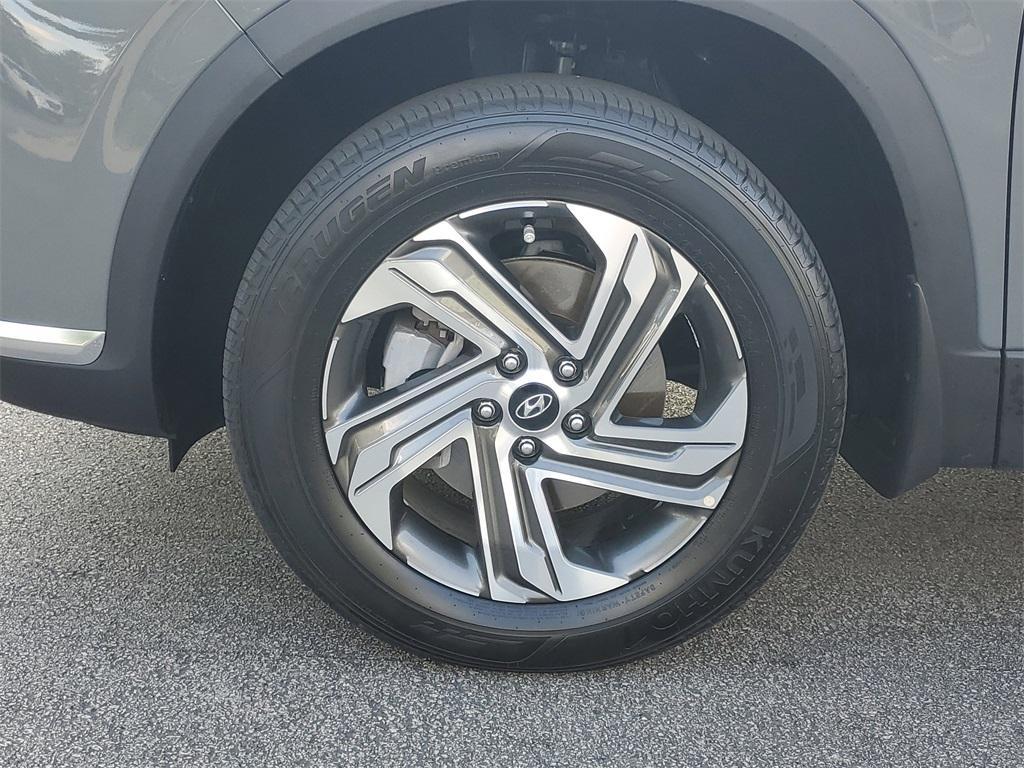 used 2022 Hyundai Santa Fe car, priced at $29,995