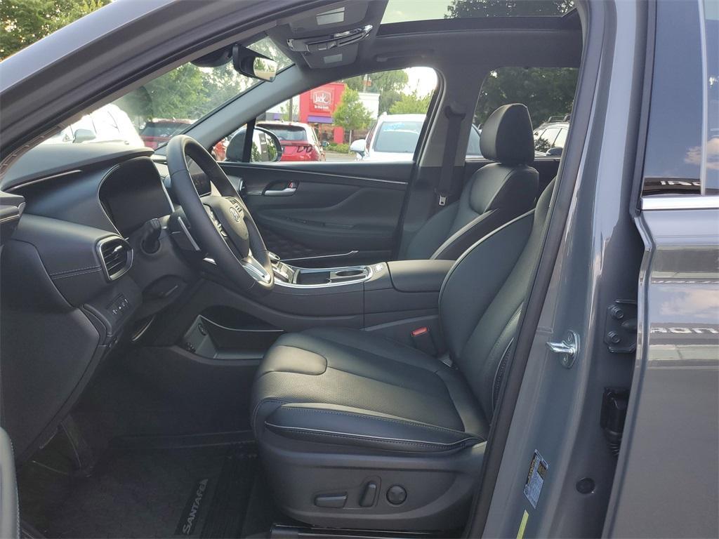 used 2022 Hyundai Santa Fe car, priced at $29,995