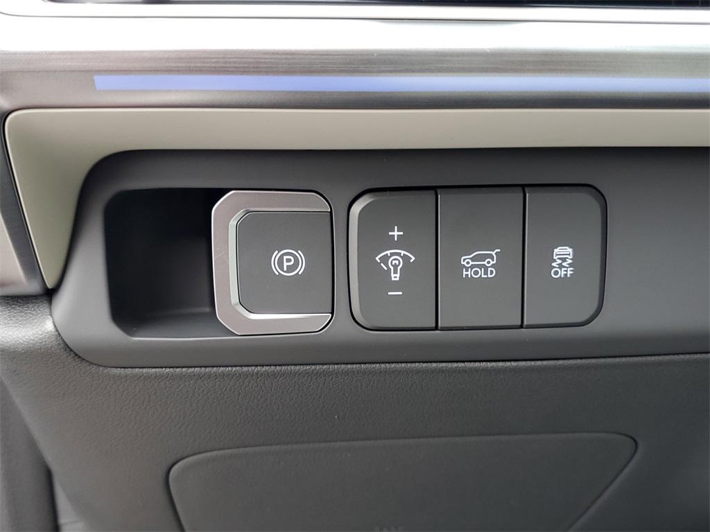 new 2025 Hyundai SANTA FE HEV car, priced at $51,605