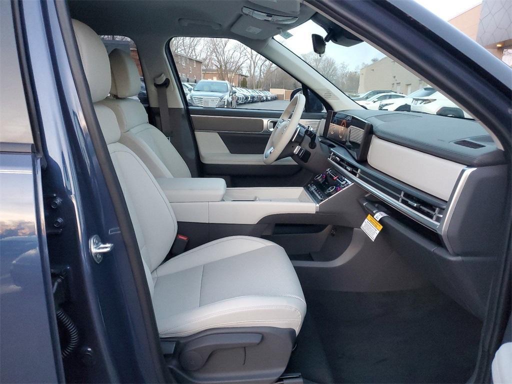 new 2025 Hyundai Santa Fe car, priced at $39,558