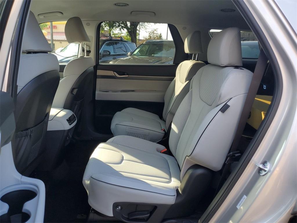 new 2025 Hyundai Palisade car, priced at $43,005