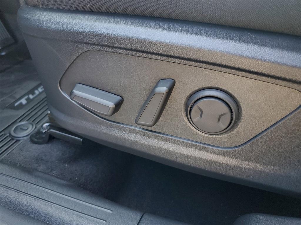 new 2025 Hyundai Tucson car, priced at $32,103