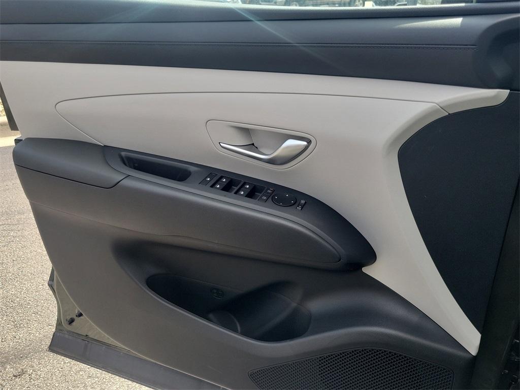 new 2025 Hyundai Tucson car, priced at $33,380