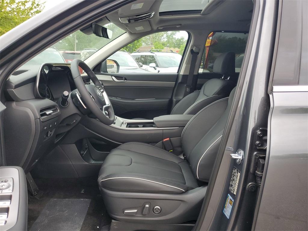 new 2025 Hyundai Palisade car, priced at $47,640