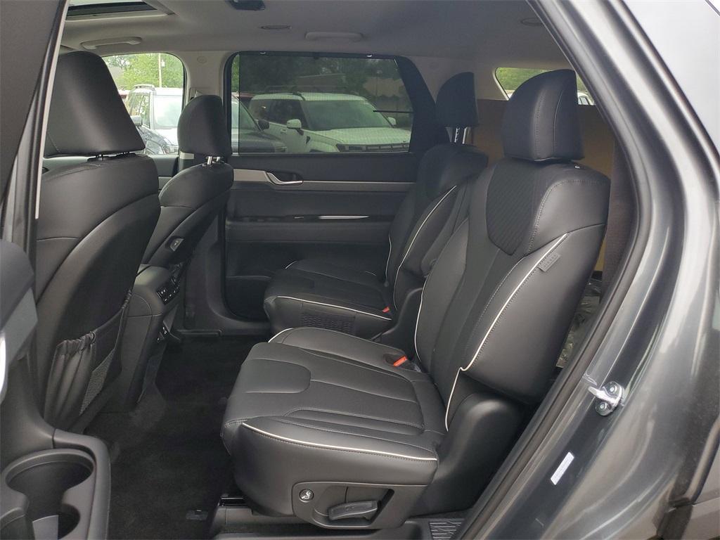 new 2025 Hyundai Palisade car, priced at $47,640