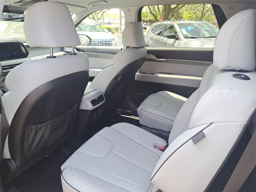 used 2024 Hyundai Palisade car, priced at $34,995