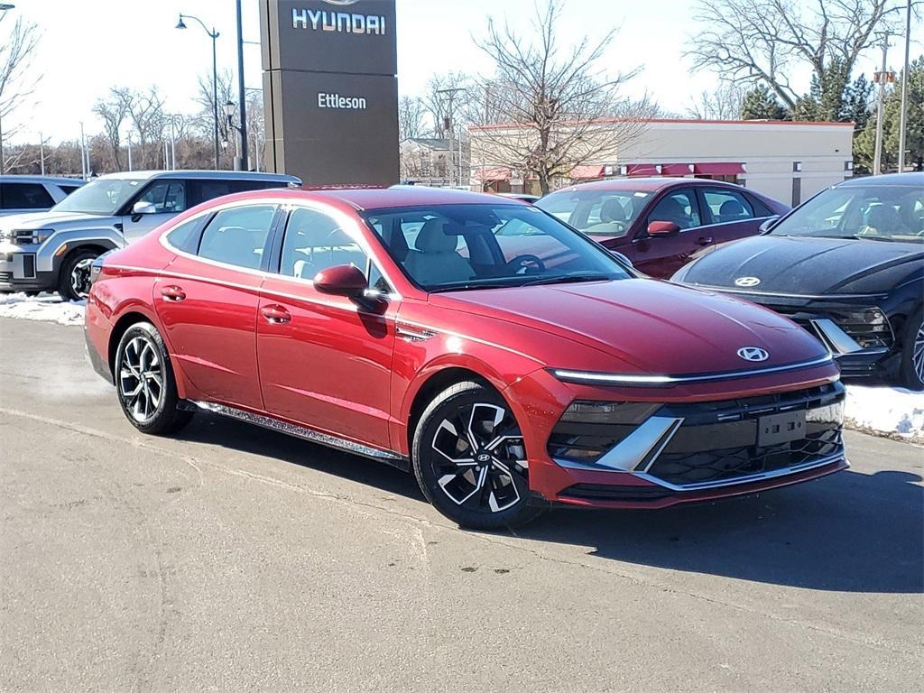 new 2025 Hyundai Sonata car, priced at $30,557