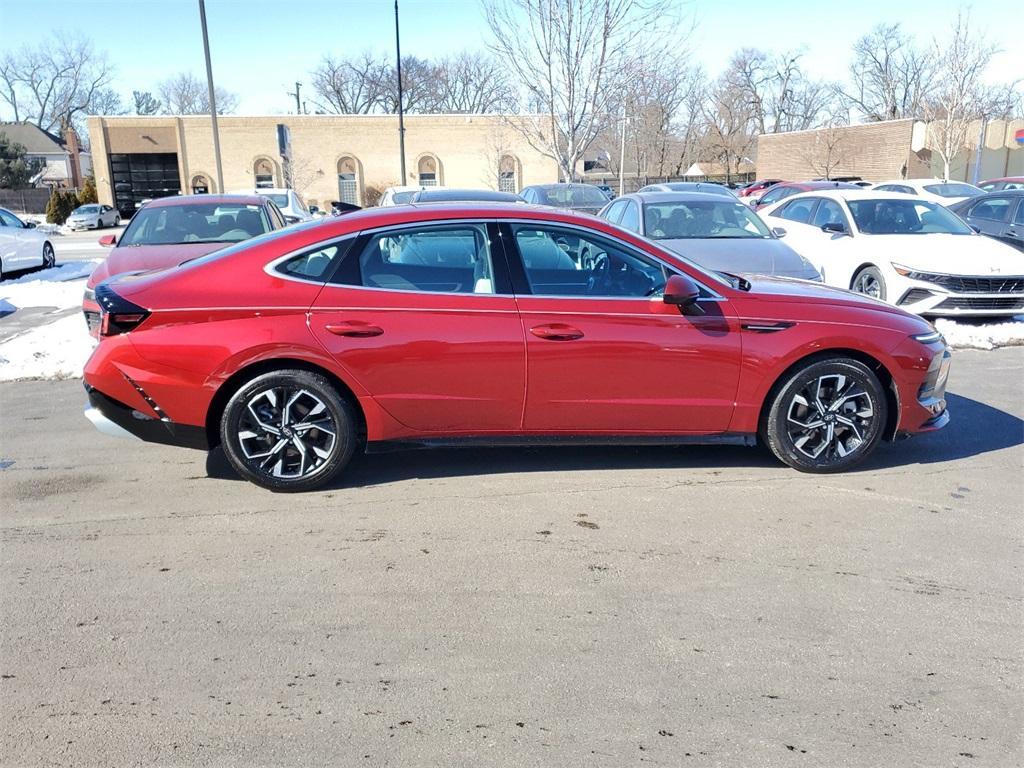 new 2025 Hyundai Sonata car, priced at $30,557