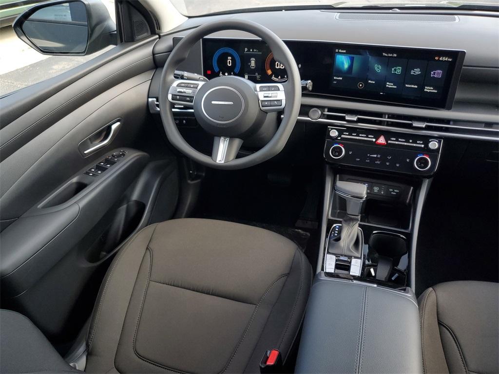 new 2025 Hyundai Tucson car, priced at $33,613