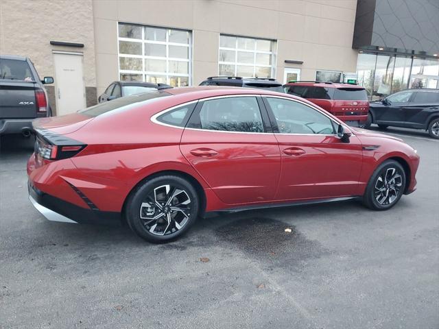 new 2024 Hyundai Sonata car, priced at $29,751