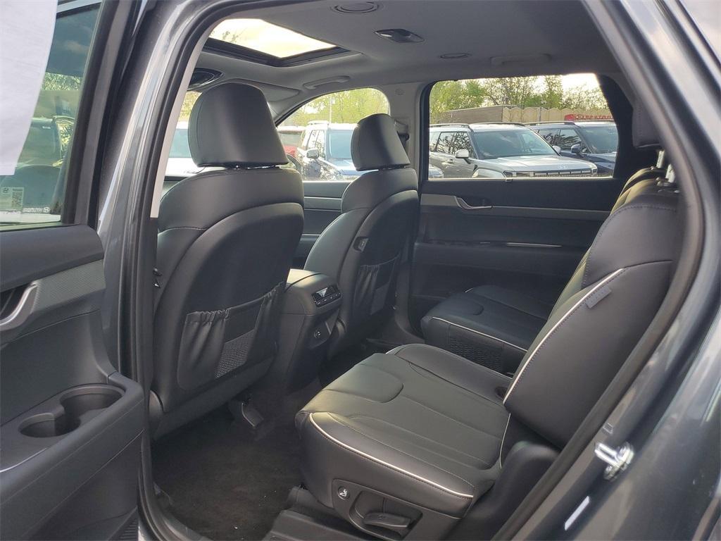 new 2025 Hyundai Palisade car, priced at $46,201