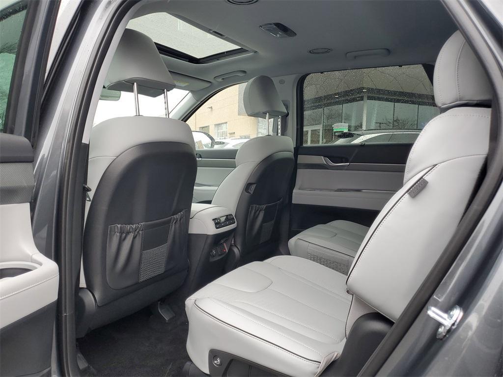 new 2025 Hyundai Palisade car, priced at $47,640