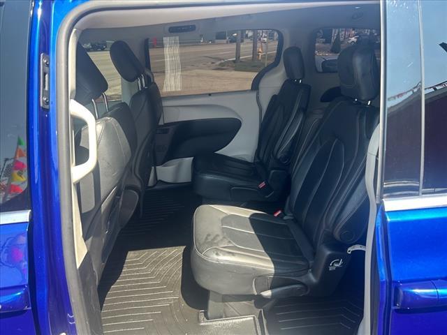 used 2019 Chrysler Pacifica car, priced at $18,987