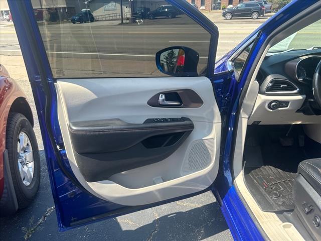 used 2019 Chrysler Pacifica car, priced at $18,987