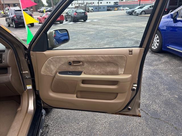 used 2004 Honda CR-V car, priced at $3,500