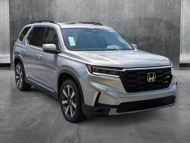 new 2025 Honda Pilot car, priced at $49,528