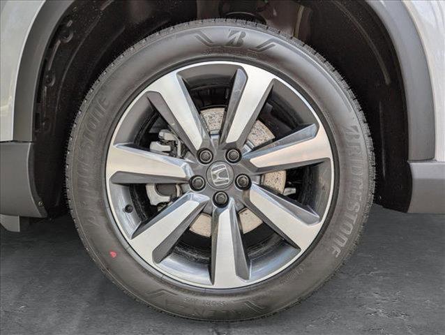 new 2025 Honda Pilot car, priced at $49,528