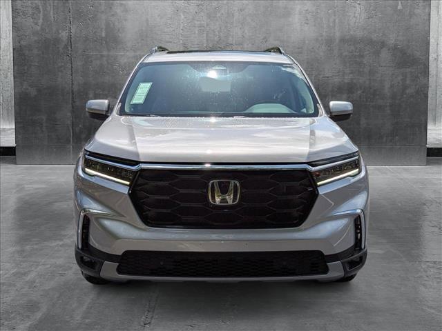 new 2025 Honda Pilot car, priced at $49,528