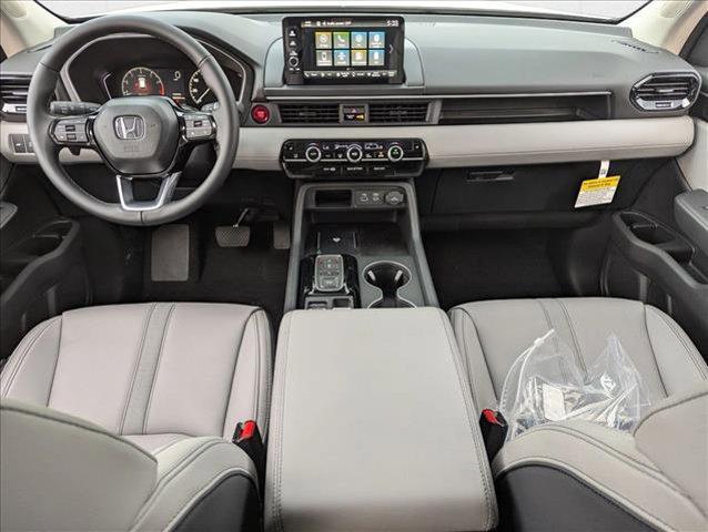 new 2025 Honda Pilot car, priced at $42,990