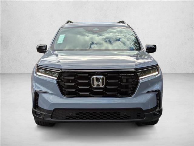 new 2025 Honda Pilot car, priced at $55,530