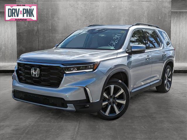 new 2025 Honda Pilot car, priced at $45,522