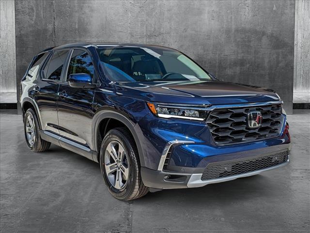 new 2025 Honda Pilot car, priced at $45,453