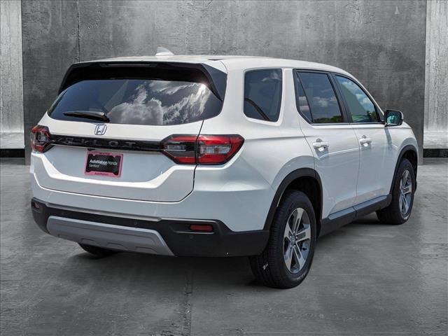 new 2025 Honda Pilot car, priced at $42,680