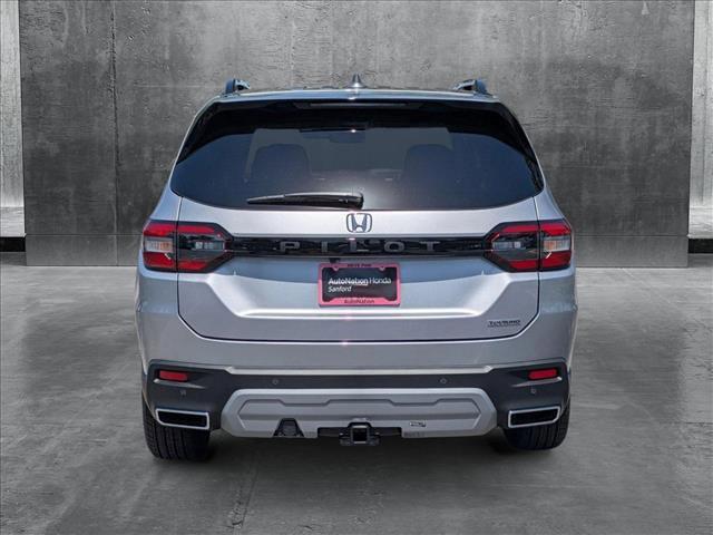 new 2025 Honda Pilot car, priced at $48,941