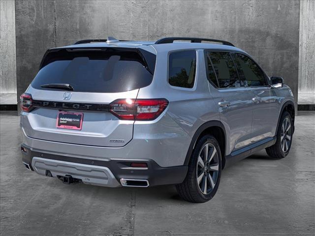 new 2025 Honda Pilot car, priced at $48,941