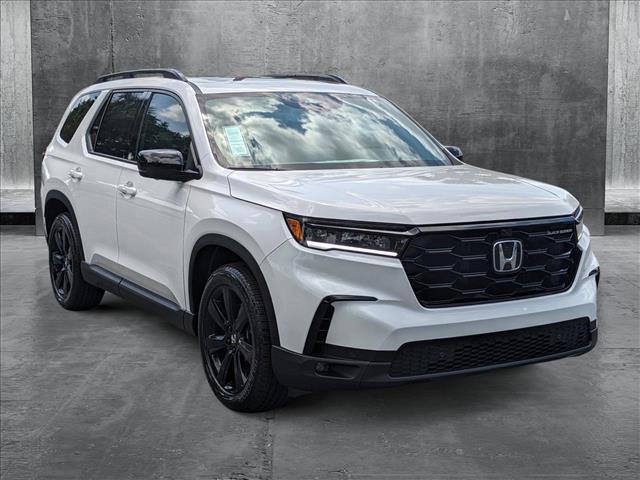 new 2025 Honda Pilot car, priced at $55,355