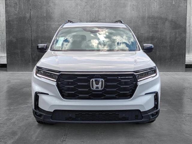 new 2025 Honda Pilot car, priced at $55,355