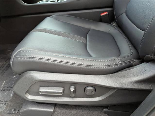 new 2025 Honda Pilot car, priced at $44,450